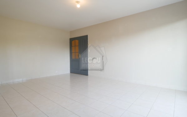 sejour appartement 3 pieces mericourt 62680 P1090113