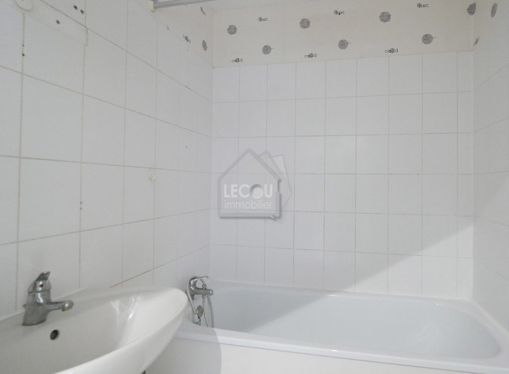 appartement 3 pièces à louer par lecou-immobilier à méricourt 62680_P1110944