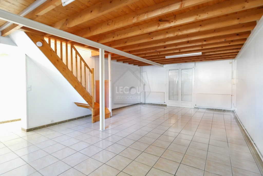 logement 4 pièces à louer à Lens LiL287_1120156