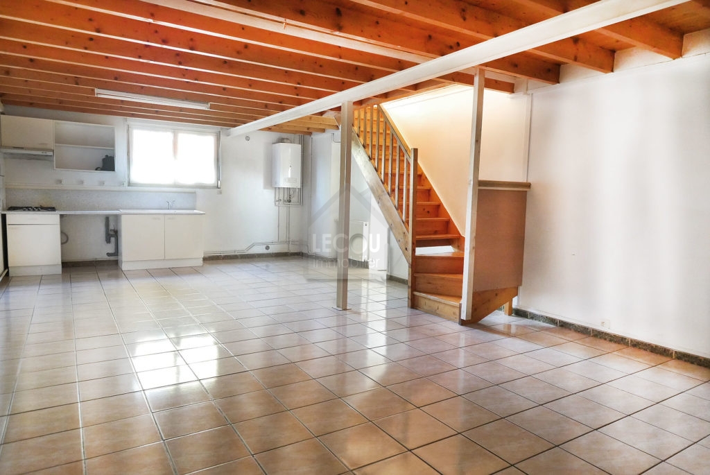 logement 4 pièces à louer à Lens LiL287_1120159